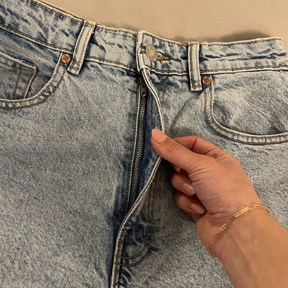 Zara high waited Jean shorts! - Picture 2 of 6